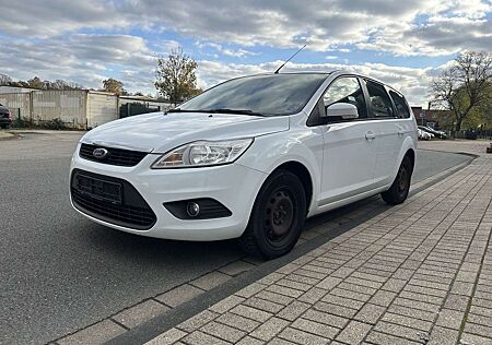 Ford Focus gebraucht kaufen Ford Focus 1,6TDCi 80kW DPF Concept Turnier*TÜV NEU