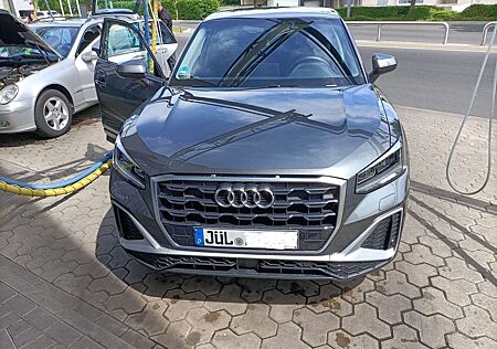 Audi Q2 Q 2 s-line