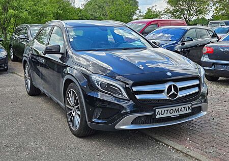 Mercedes-Benz GLA 200 CDI Automatik, Panoramaglasdach, Kamera
