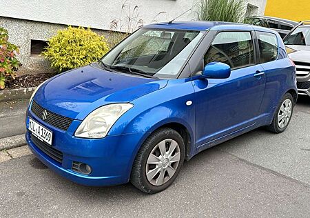 Suzuki Swift 1.3 Club dance