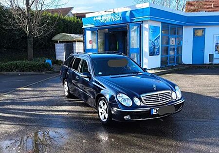 Mercedes-Benz 220 Elegance