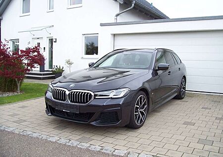 BMW 540 d xDrive M Sportpaket Pano/ACC/360°/AHK/Laser