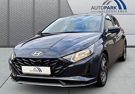 Hyundai i20 1.0 T-GDi DCT Wave Navi CarPlay DAB SHZ LZG Spurha
