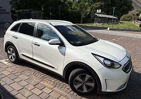 Kia Niro 1.6 GDI 2WD Aut. Vision