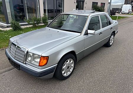 Mercedes-Benz E 200 W124 Oldtimer H-Zulassung Automatik