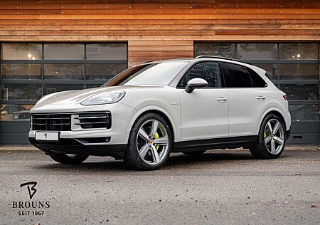 Porsche Cayenne E-Hy 470PS |Kreide|22"|Luft|Inno|BOSE