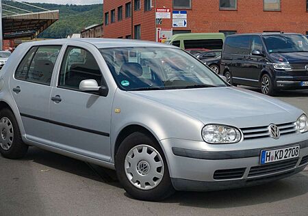 VW Golf Volkswagen 1.4 Comfortline*KLIMA*ZV*BC*1.HAND*SCHECKHE