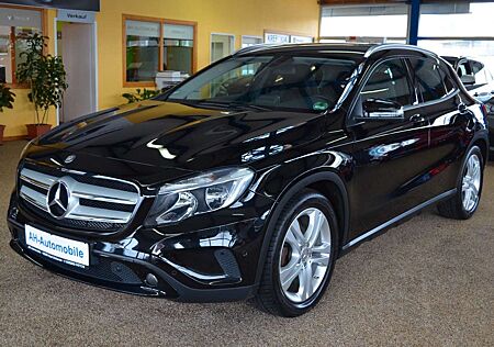 Mercedes-Benz GLA 220 CDI / d 4Matic AUTOMATIK / NAVI / PDC