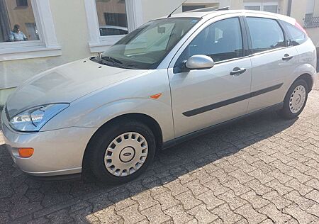 Ford Focus Ghia 1-Hand Klima, TÜV-NEU Original Nur 68TKm