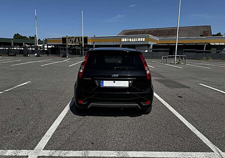 Ford Fiesta Black Magic