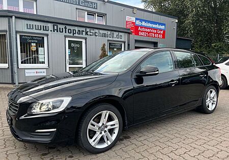 Volvo V60 D4 AUTOM°AHK°NAVI°TEMPOM°SITZH°8xBEREIFT!
