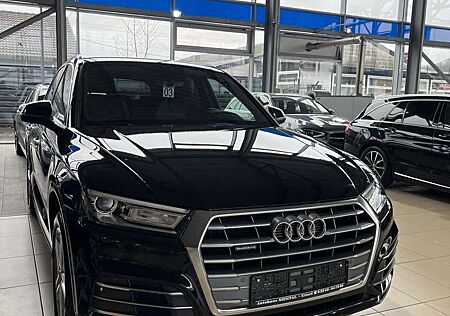Audi Q5 S line 40TDI *Digital Display*