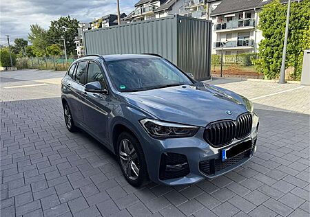 BMW X1 xDrive25e M Sportpaket/Rückf. Kamera/NAVI/HUD