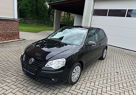 VW Polo Volkswagen Tour Edition