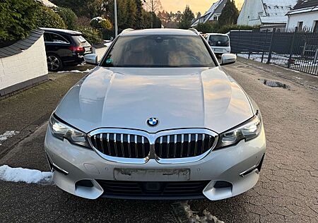 BMW 320 d Luxury Line INDIVIDUAL-LEDER NAVI LED