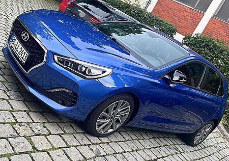 Hyundai i30 1.4 T-GDI DCT Passion Plus