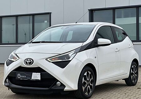 Toyota Others Aygo AYGO x-play club Autom SHZ Klimaautom Cam