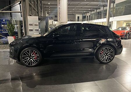 Porsche Macan S