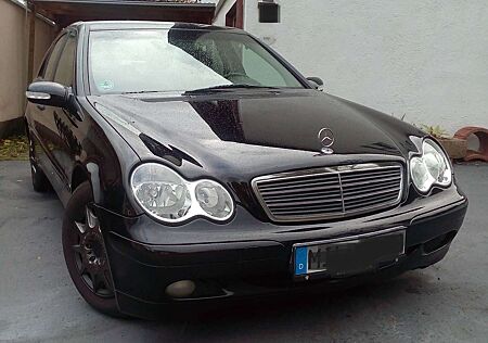 Mercedes-Benz C 220 gebraucht kaufen Mercedes-Benz C 220 CDI. Umweltplakette 4 (Grün)