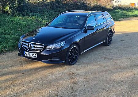 Mercedes-Benz E 220 T BlueTEC 9G-TRONIC