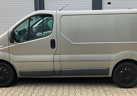 Renault Trafic 2.0 dCi 90 L1H1