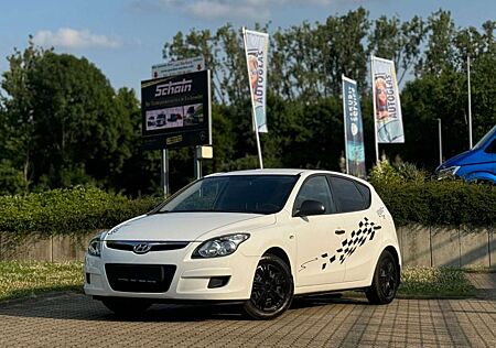 Hyundai i30 1.4 FIFA WM Edition*KLIMA*MULTILENK*AUX*TÜV*