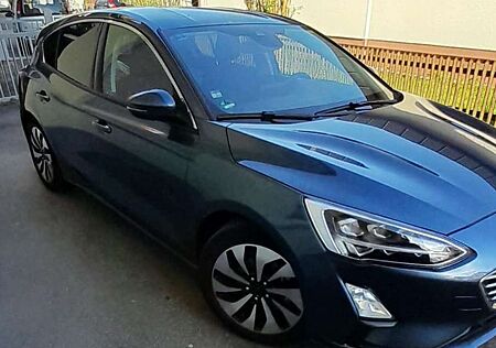 Ford Focus 1.0 EcoBoost Start-Stopp-SystemTREND