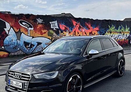 Audi S3 2.0 TFSI quattro - Super schönes Auto !