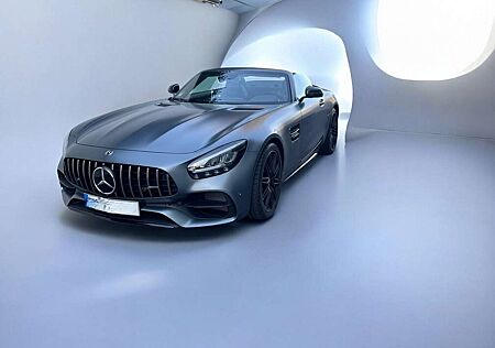 Mercedes-Benz AMG GT S Roadster Carbon Night-Paket