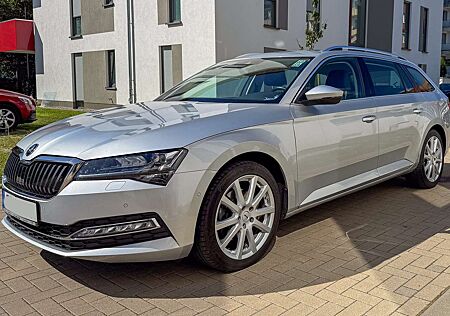Skoda Superb Combi 2.0 TDI DSGStyle