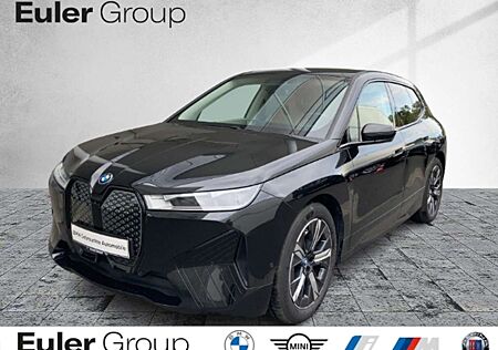 BMW iX xDrive 40 HUD ACC H&K 360 Kamera 4-Zonen KA