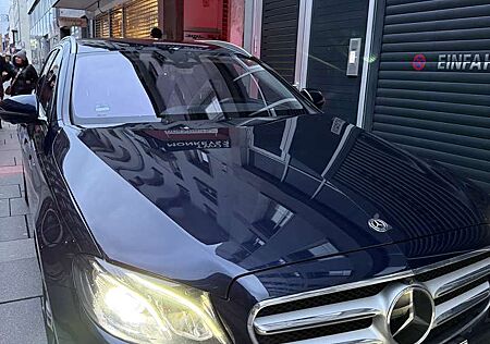 Mercedes-Benz E 220 d 4Matic (213.205)