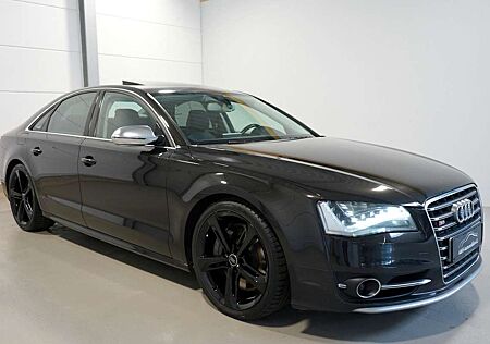 Audi S8 4.0 TFSI quattro