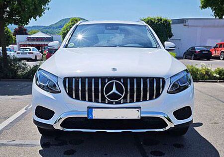 Mercedes-Benz GLC 220 d 4Matic 9G-TRONIC