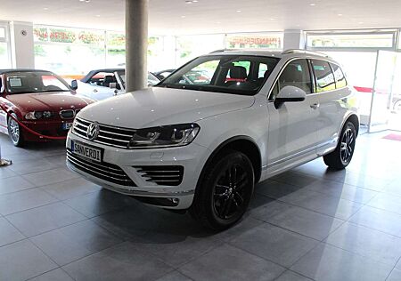 VW Touareg Volkswagen 3.0 TDI BMT R-LINE SPORTPAKET EURO 6 DPF