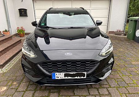 Ford Focus Turnier 1.5 EcoBoost Start-Stopp-System ST-LINE