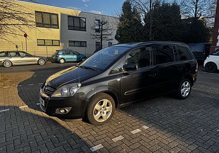 Opel Zafira 1.8 Family