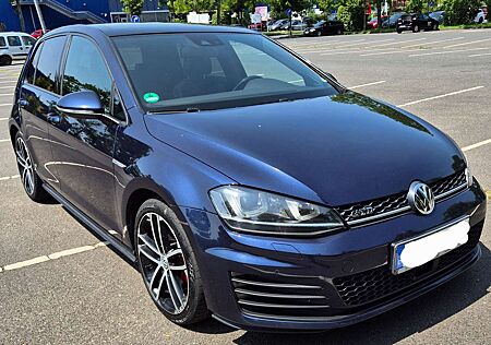 VW Golf Volkswagen GTD GTD BlueMotion Technology DSG