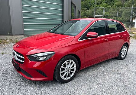 Mercedes-Benz B 220 4Matic Progrssive, AHK, SHZ, Navi