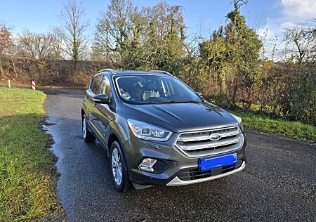 Ford Kuga 1,5 EcoBoost AWD 4x4 134kW Titanium Automatik AHK.