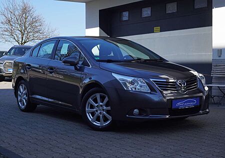 Toyota Avensis 2.2 D-4D Sol TEMPOMAT+1.HAND+XENON+KLIMA+ALU