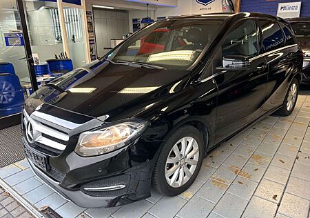 Mercedes-Benz B 220 d Style Automatik Standheizung/Park/Kam