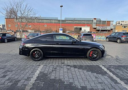 Mercedes-Benz C 300 (205.348)