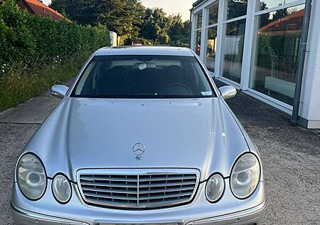 Mercedes-Benz E 270 CDI elegance