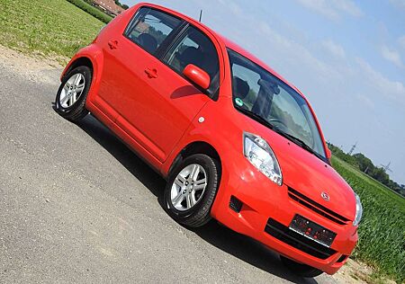 Daihatsu Sirion 4,9L Verbrauch, Klima, Winterreifen !