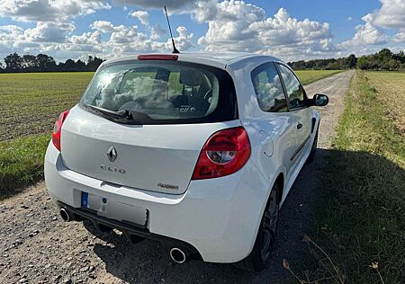 Renault Clio 2.0 16V 200 RS Cup