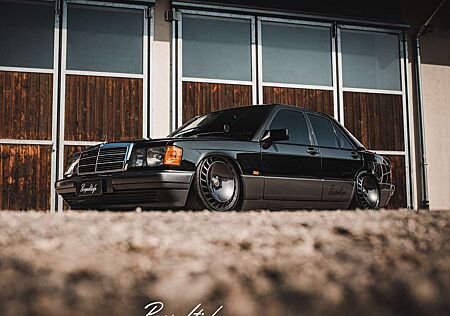 Mercedes-Benz 190 E