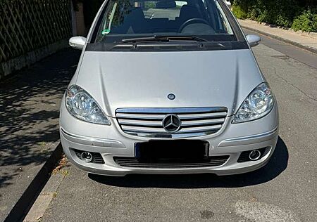 Mercedes-Benz A 150 A-Klasse 5-Türer Elegance