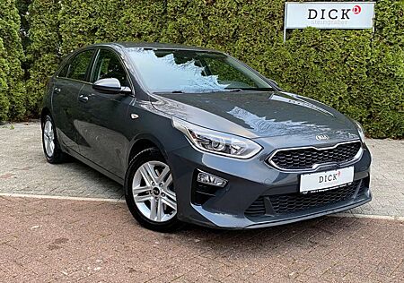 Kia Cee'd Ceed / 1.6 CRDi Vision NAV+SHZ+KAM+TEMP+