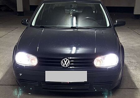 VW Golf Volkswagen wenig Kilometer